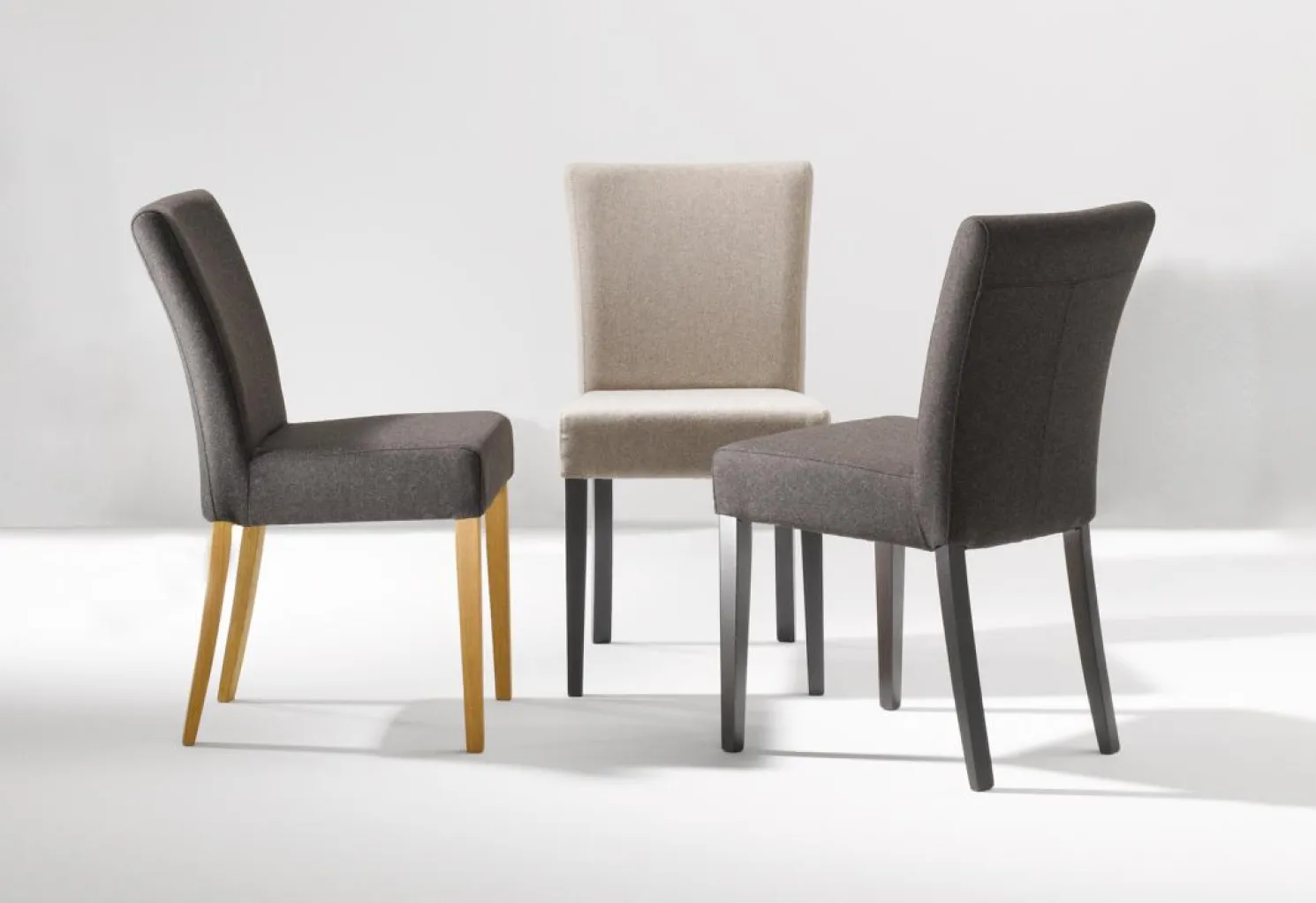 Jan Kurtz ELLA - Stuhl moosgrün buche wengefarben gebeizt