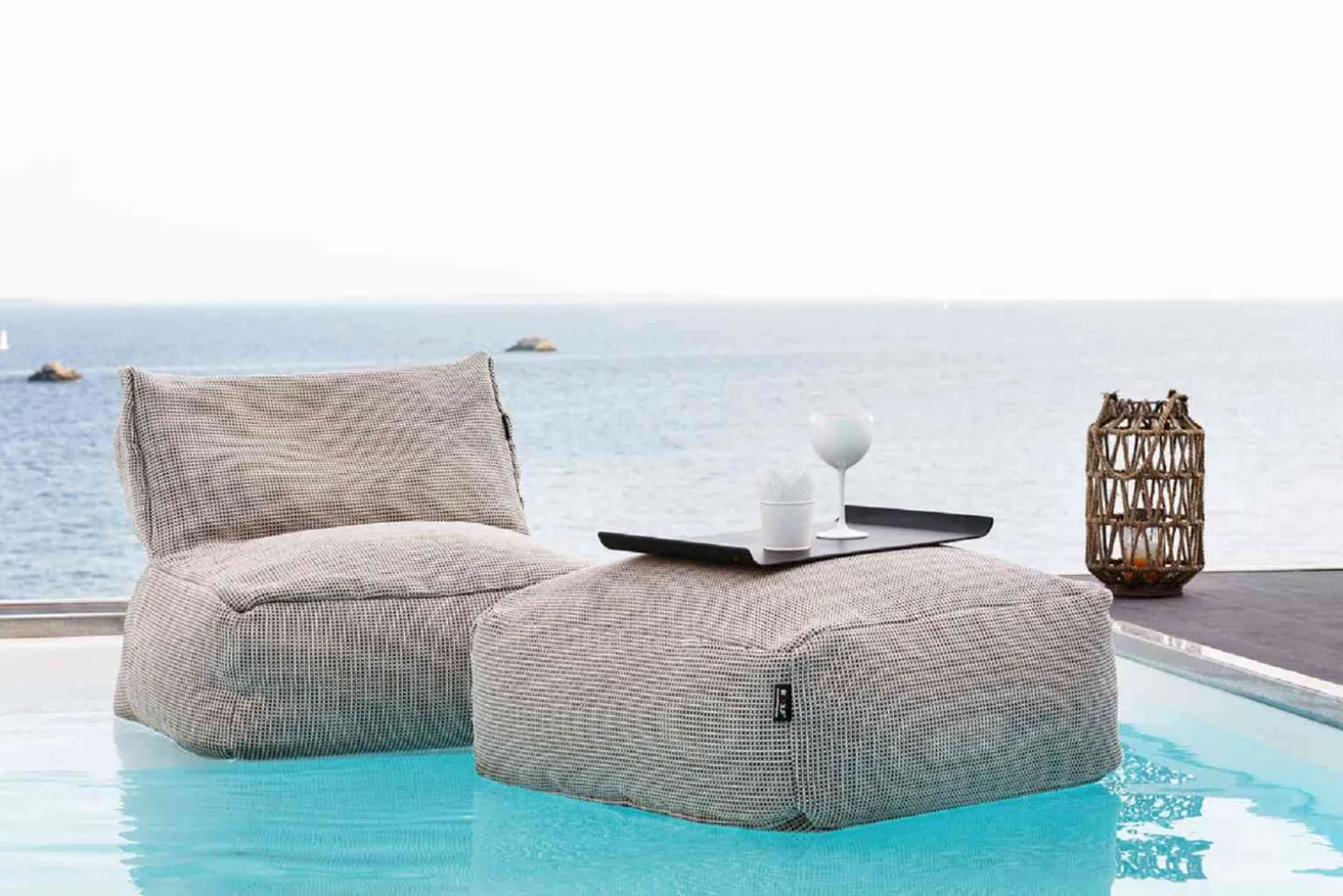 ROOLF DOTTY Cloud Sitzpouf outdoor Türkis