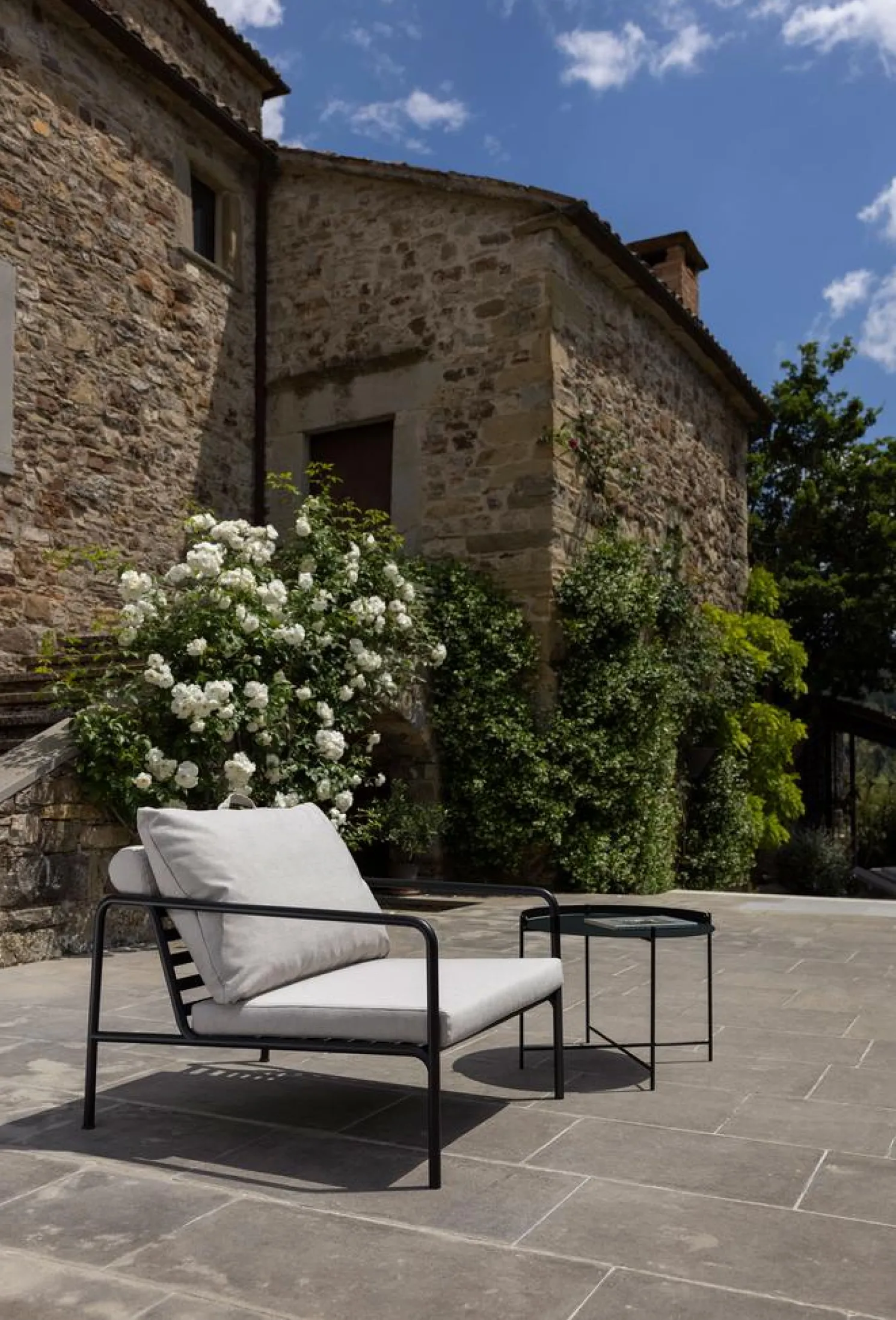 HOUE Outdoor Lounge-Sessel AVON weiß Drunkelgrau