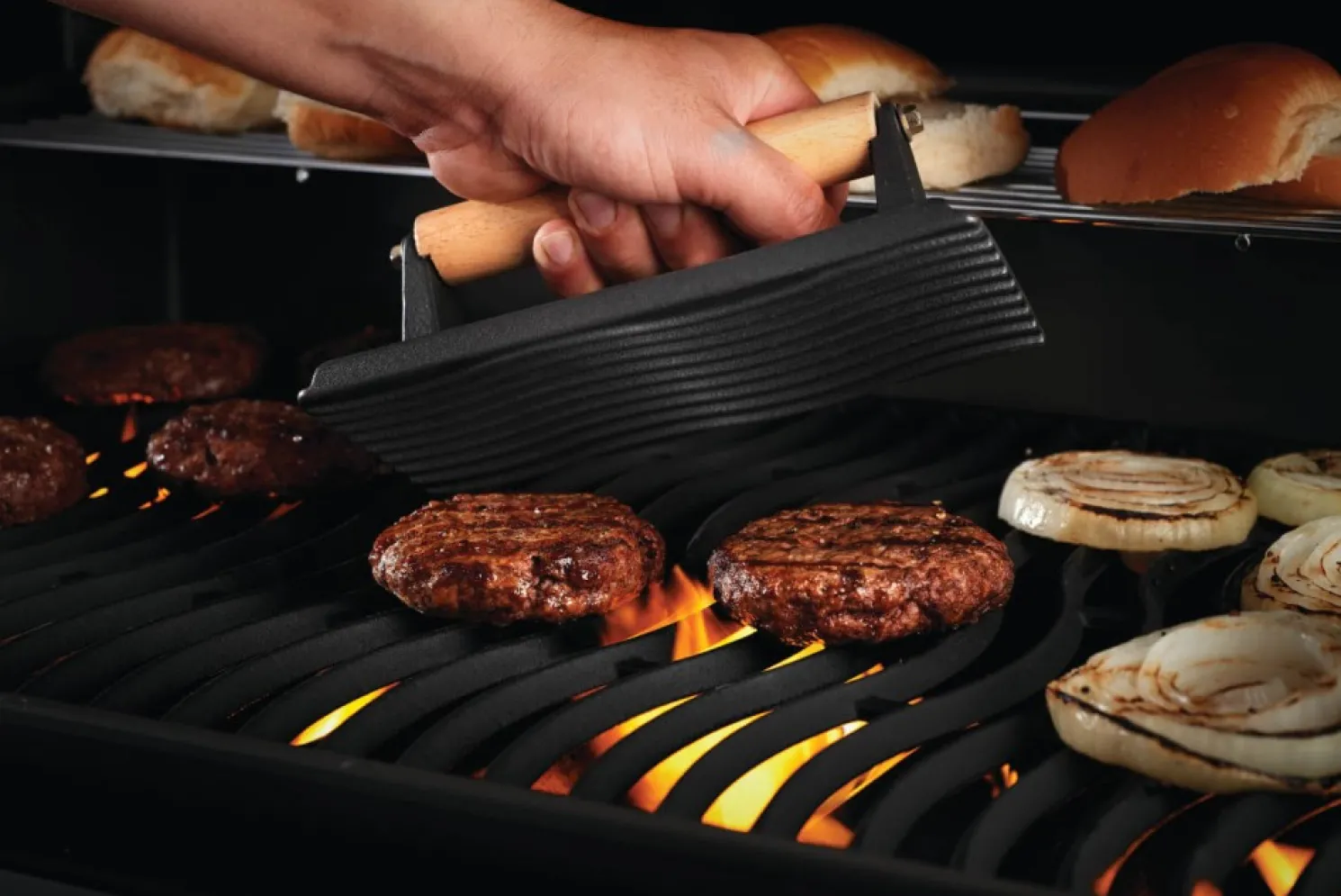 Napoleon Fleischbeschwerer & Burgerpresse aus Gusseisen