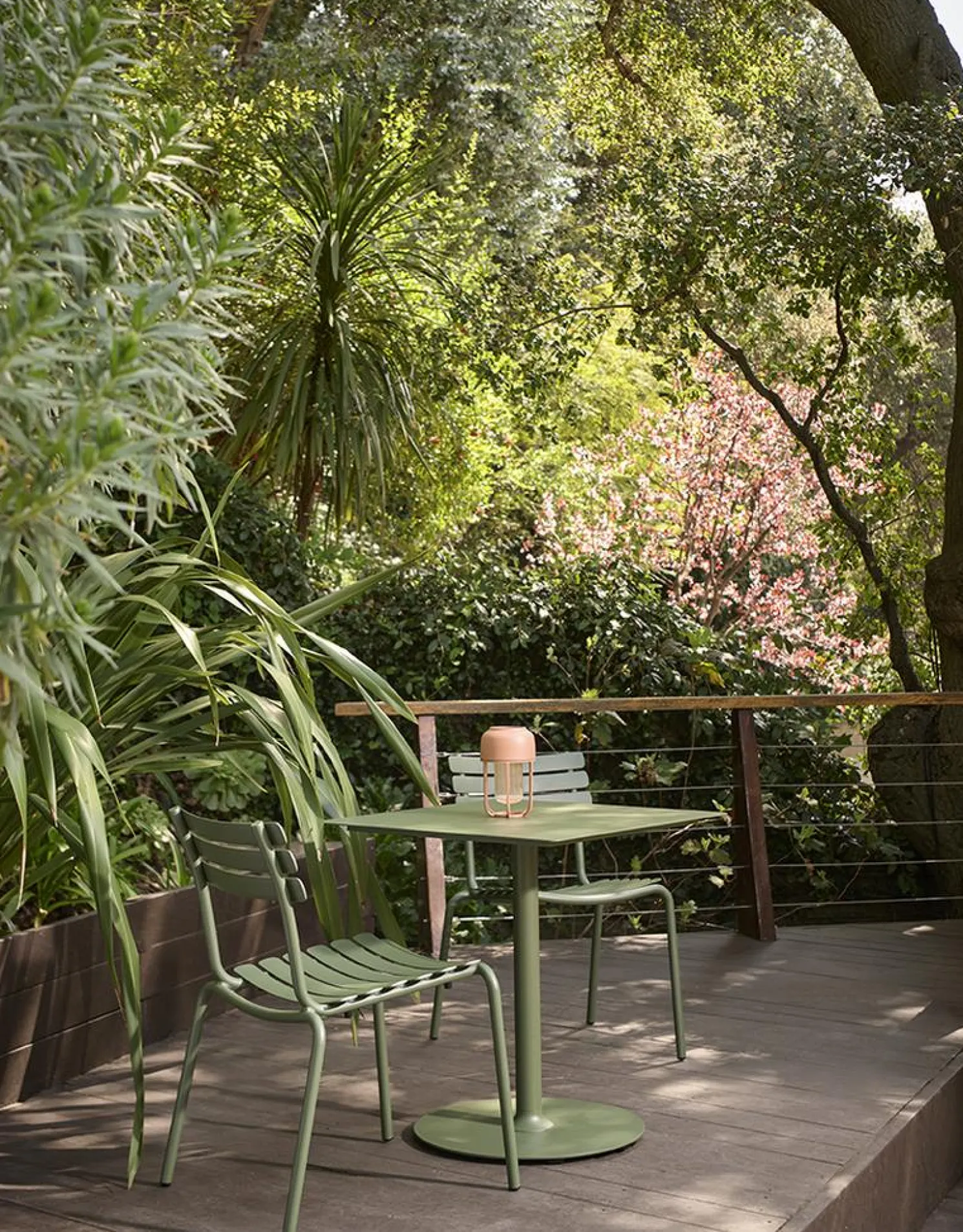 HOUE Pico Cafe-Tisch Outdoor Quadratisch Eisblau Rund Ø 64 cm