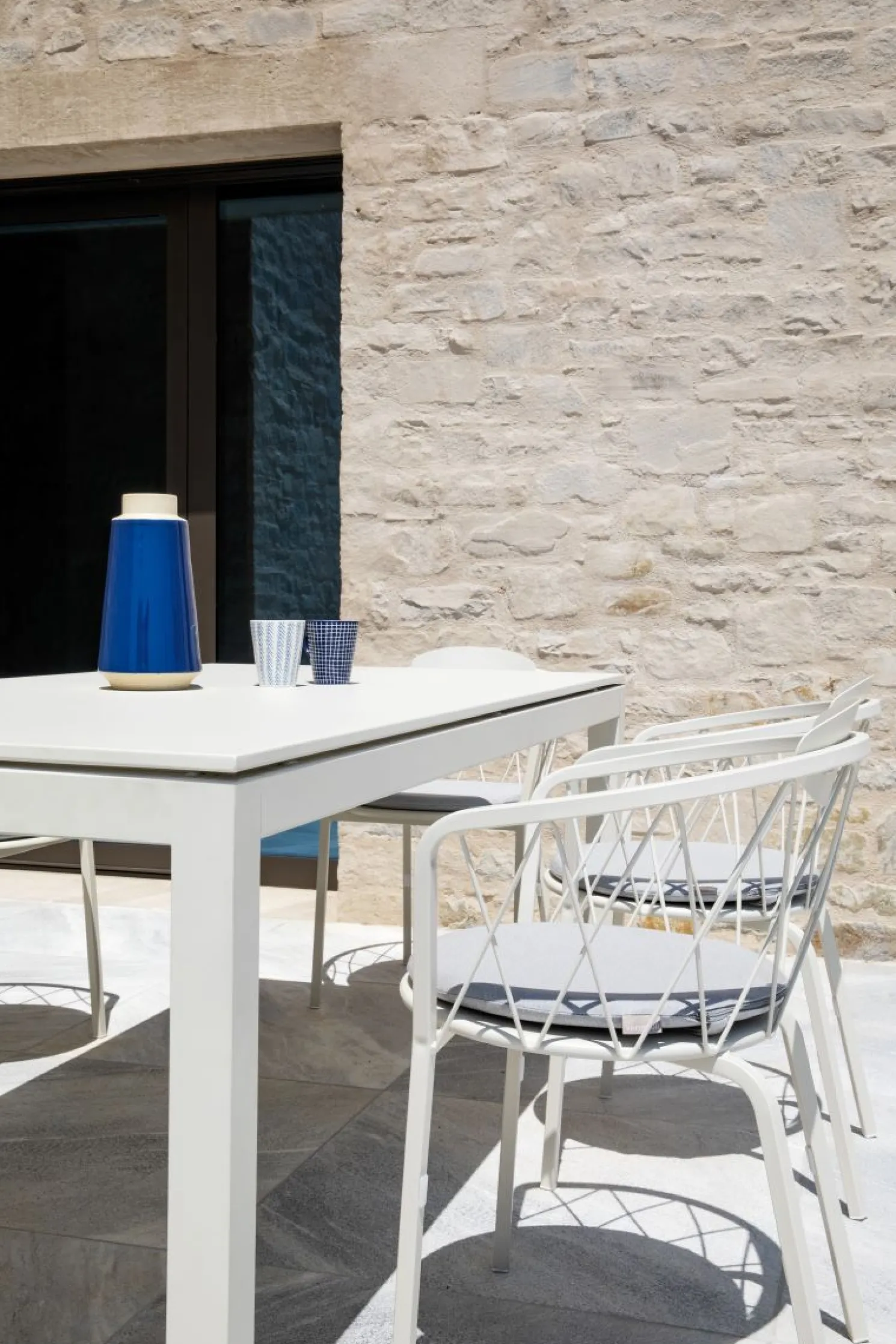 vermobil Moderner Outdoorsessel Daisy stapelbar schwarz