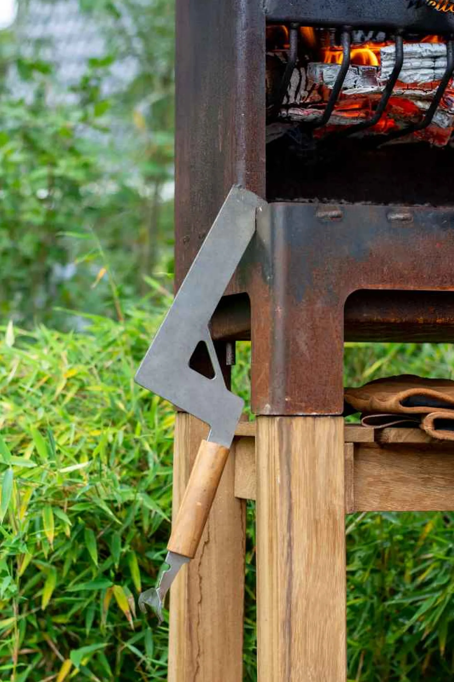 Weltevree Outdooroven XL aus Cortenstahl