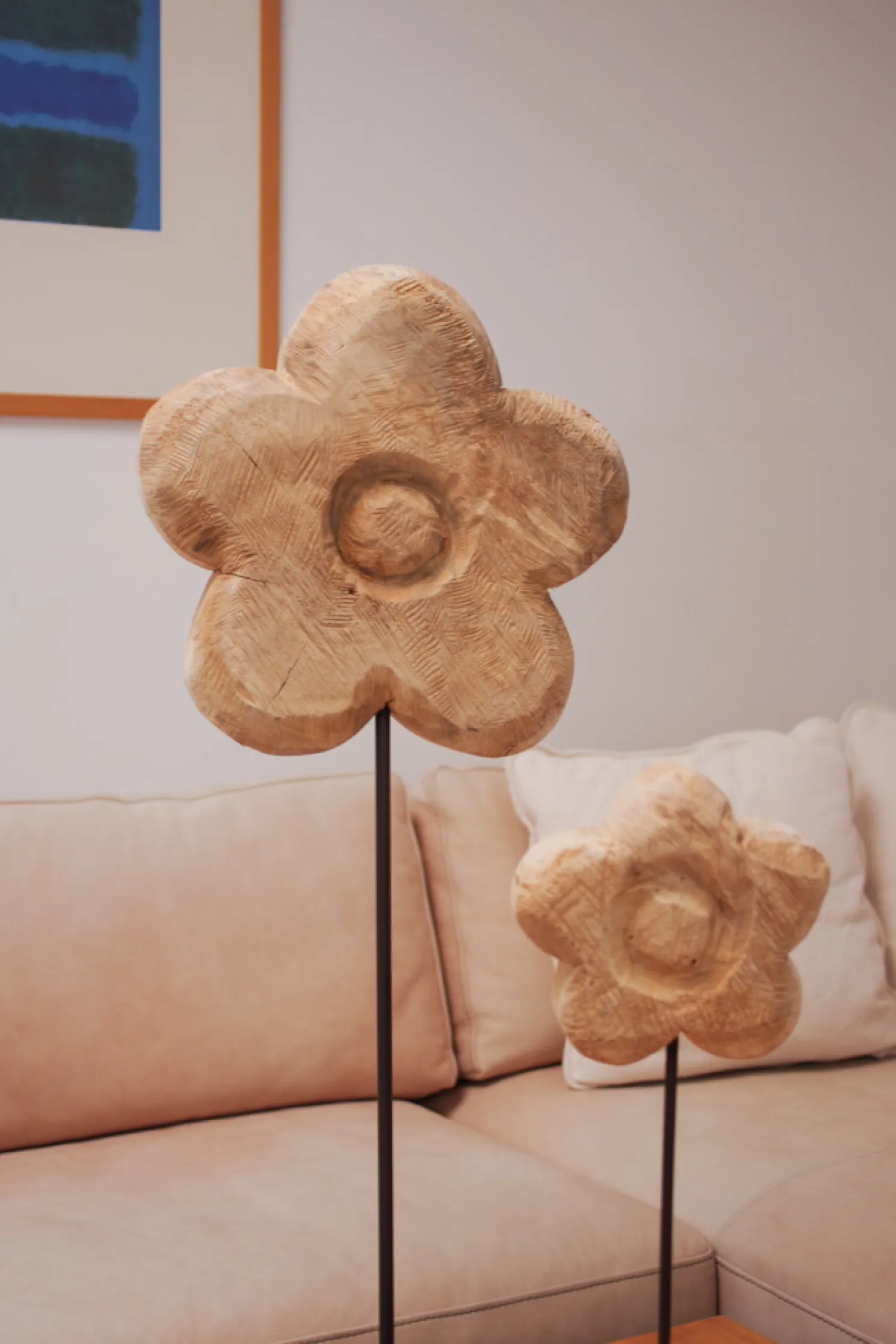 WMG Holzblume auf Metallfuß, Höhe 130 cm