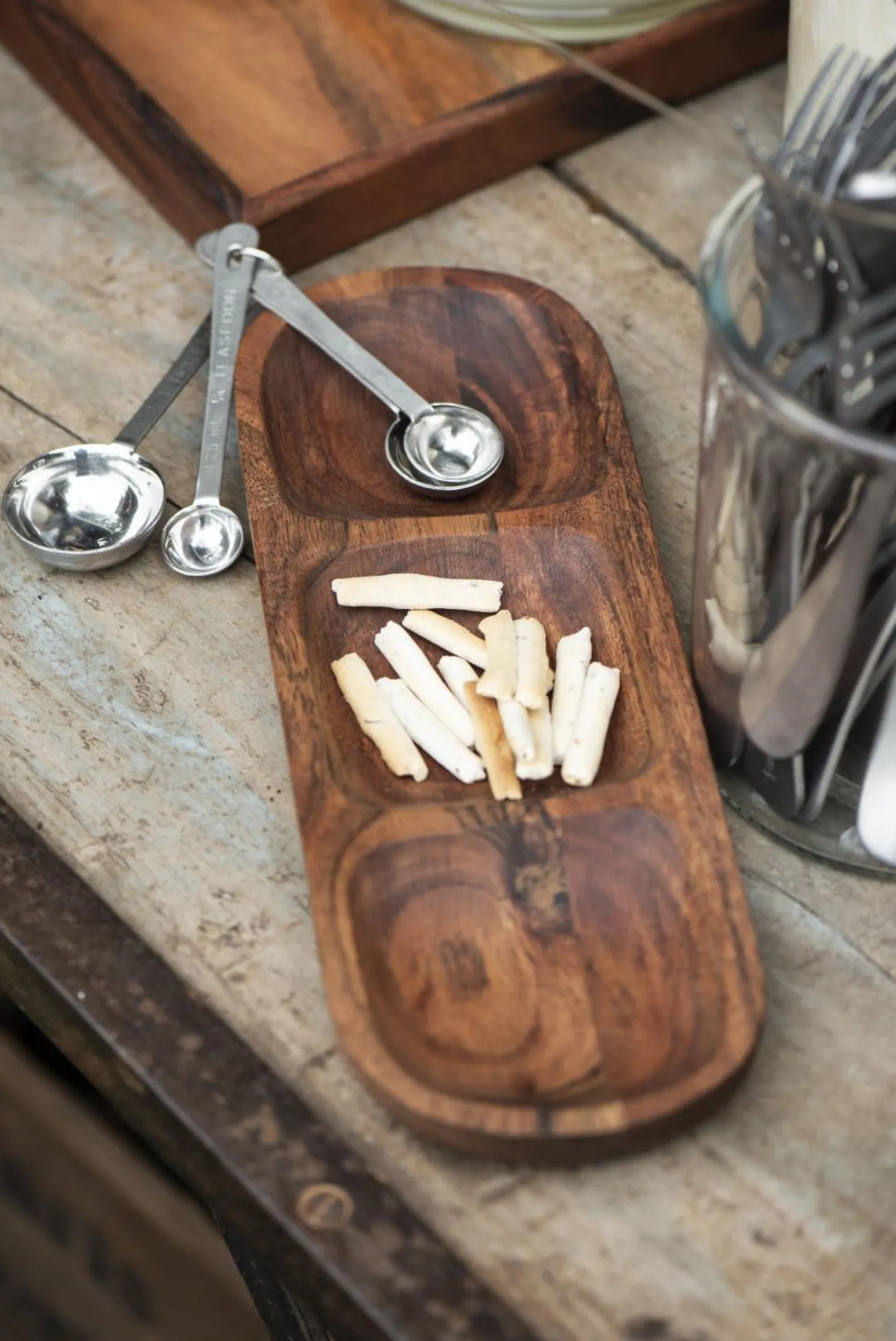 IB laursen Dipschale mit 3 Fächern - geöltes Akazienholz