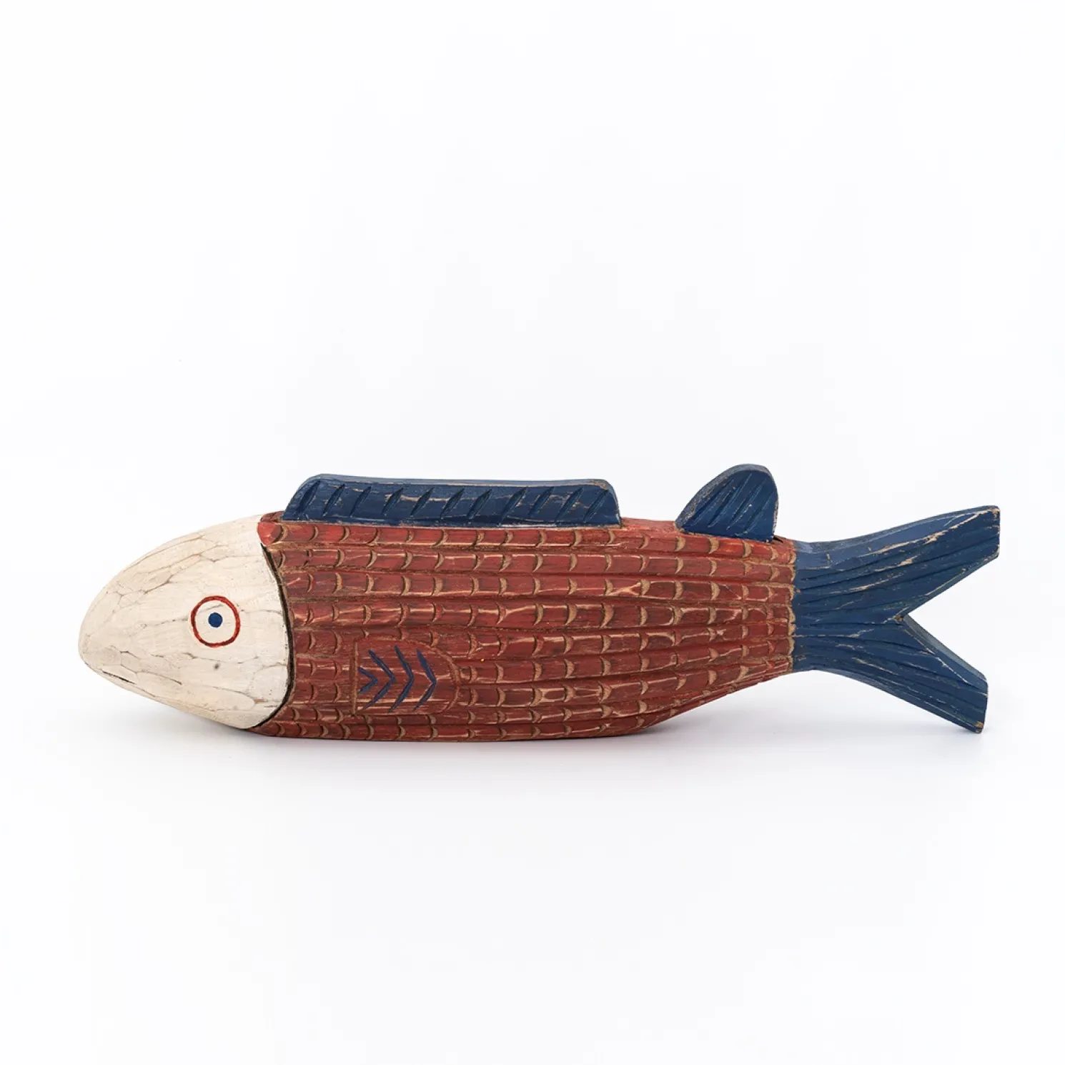 Batela Fisch in Holz in leuchtenden Farben geschnitzt rotbraun
