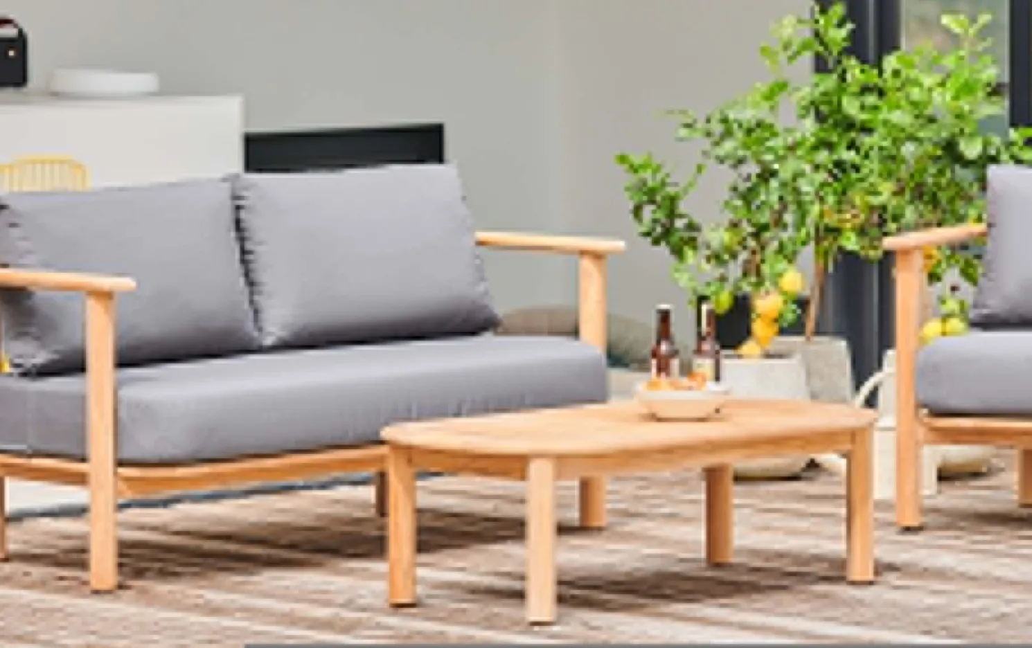 Jan Kurtz Couchtisch Alva Outdoor aus massivem Teak