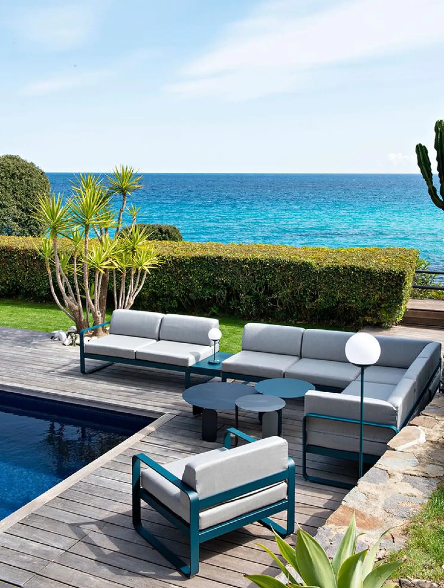 Fermob Bellevie 3-Sitzer Club Sofa Outdoor 20 Ockerrot A3 Graphitgrau