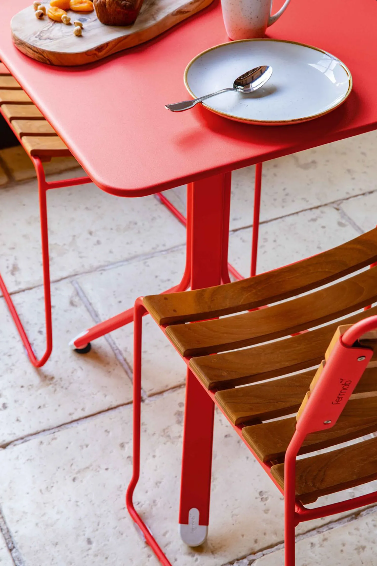 Fermob REST’O Klapptisch Outdoor Lehmgrau Ø 60 cm