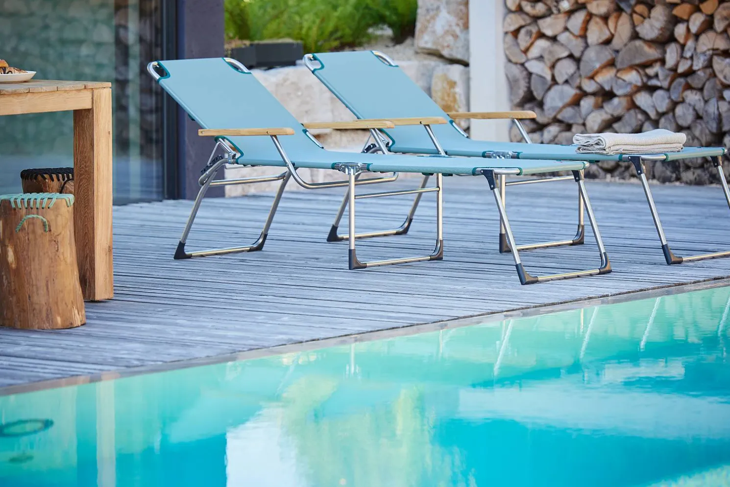 Fiam Dreibeinliege Fiam Amigo 40+ mit Armlehne, schwarz