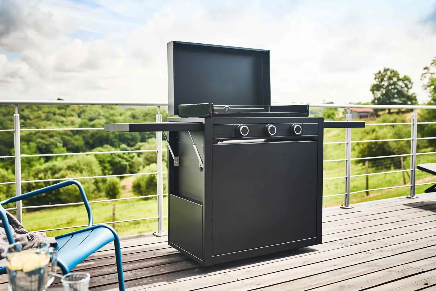 Forge Adour Gas Planchagrill Modern 75 Schwarz auf Rollwagen