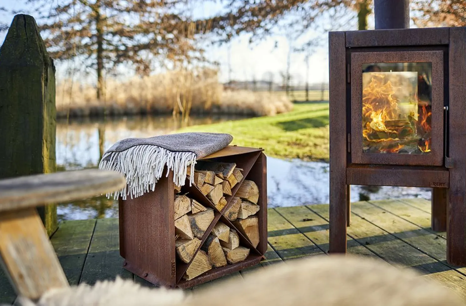 RB73 Holzaufbewahrung BloX 48 x 39 x 47 cm