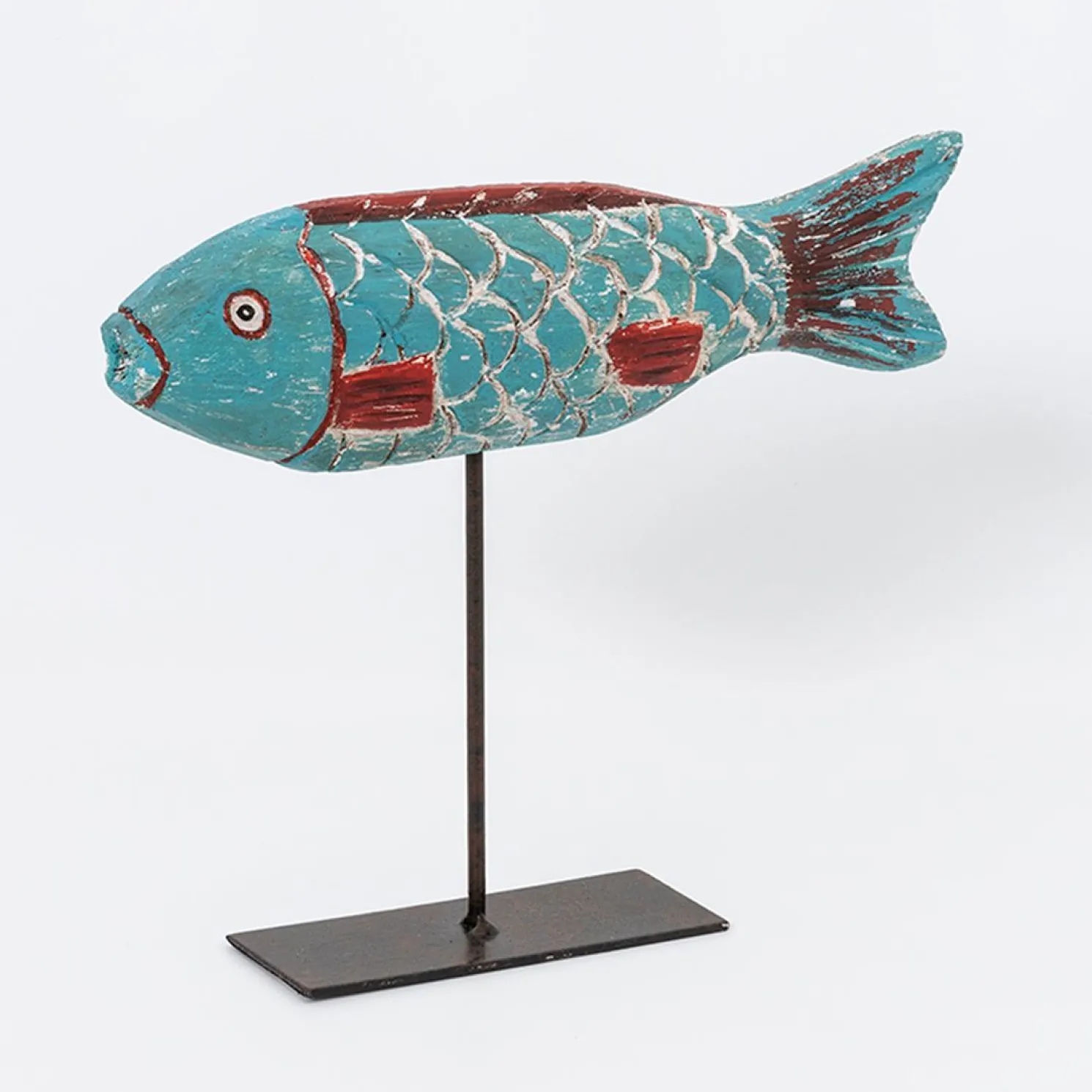 Batela Fisch in Holz in leuchtenden Farben geschnitzt rotbraun