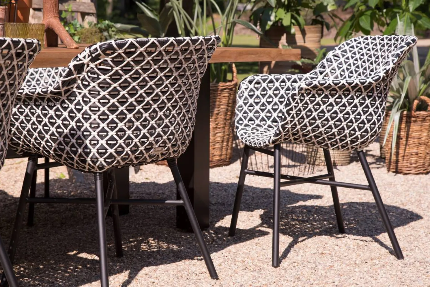 Hartman Delphine ergonomischer Diningstuhl Schwarz, schwarzes Gestell