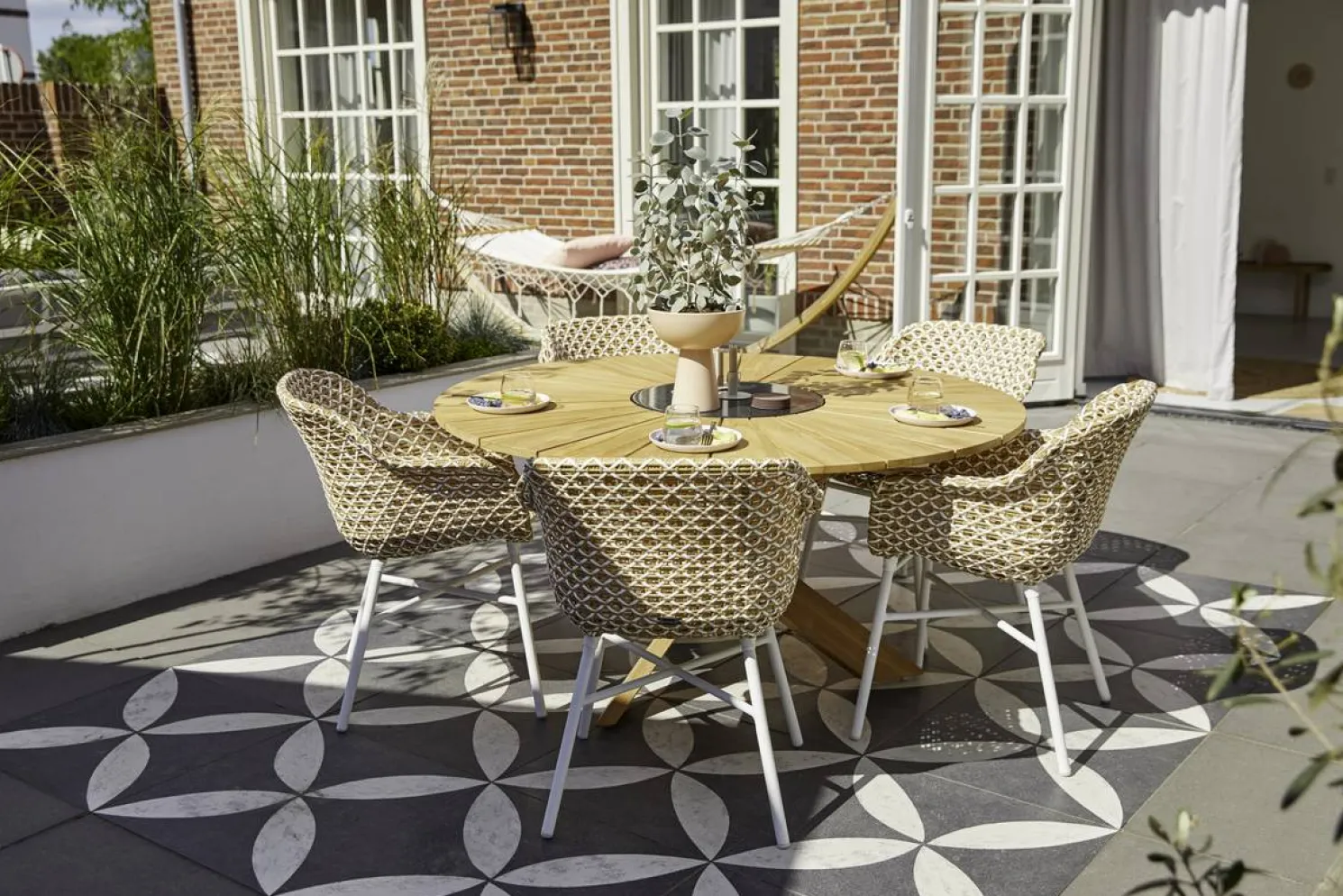 Hartman Delphine ergonomischer Diningstuhl Schwarz, schwarzes Gestell