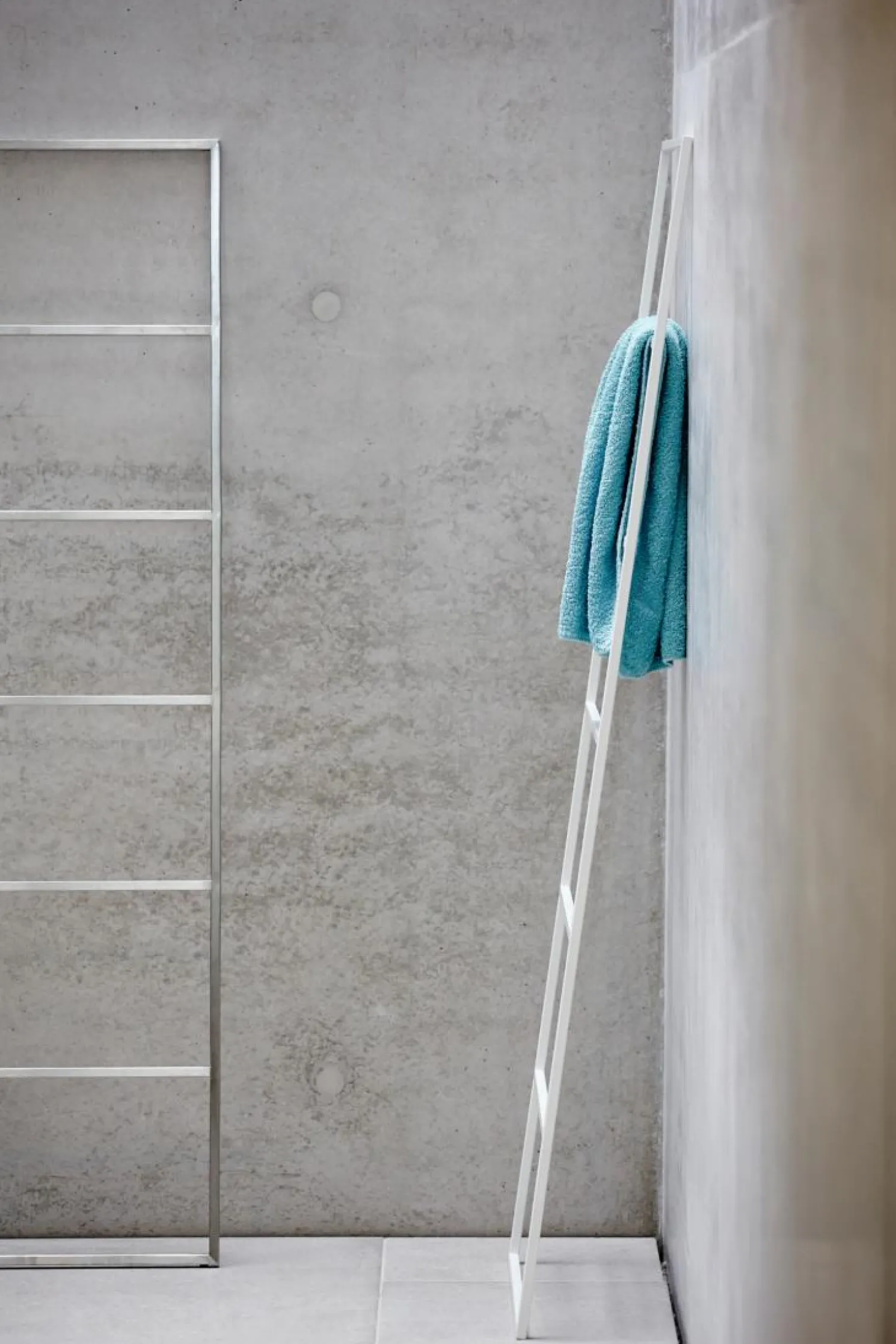 Jan Kurtz Hip Metall Handtuchleiter - geschliffen