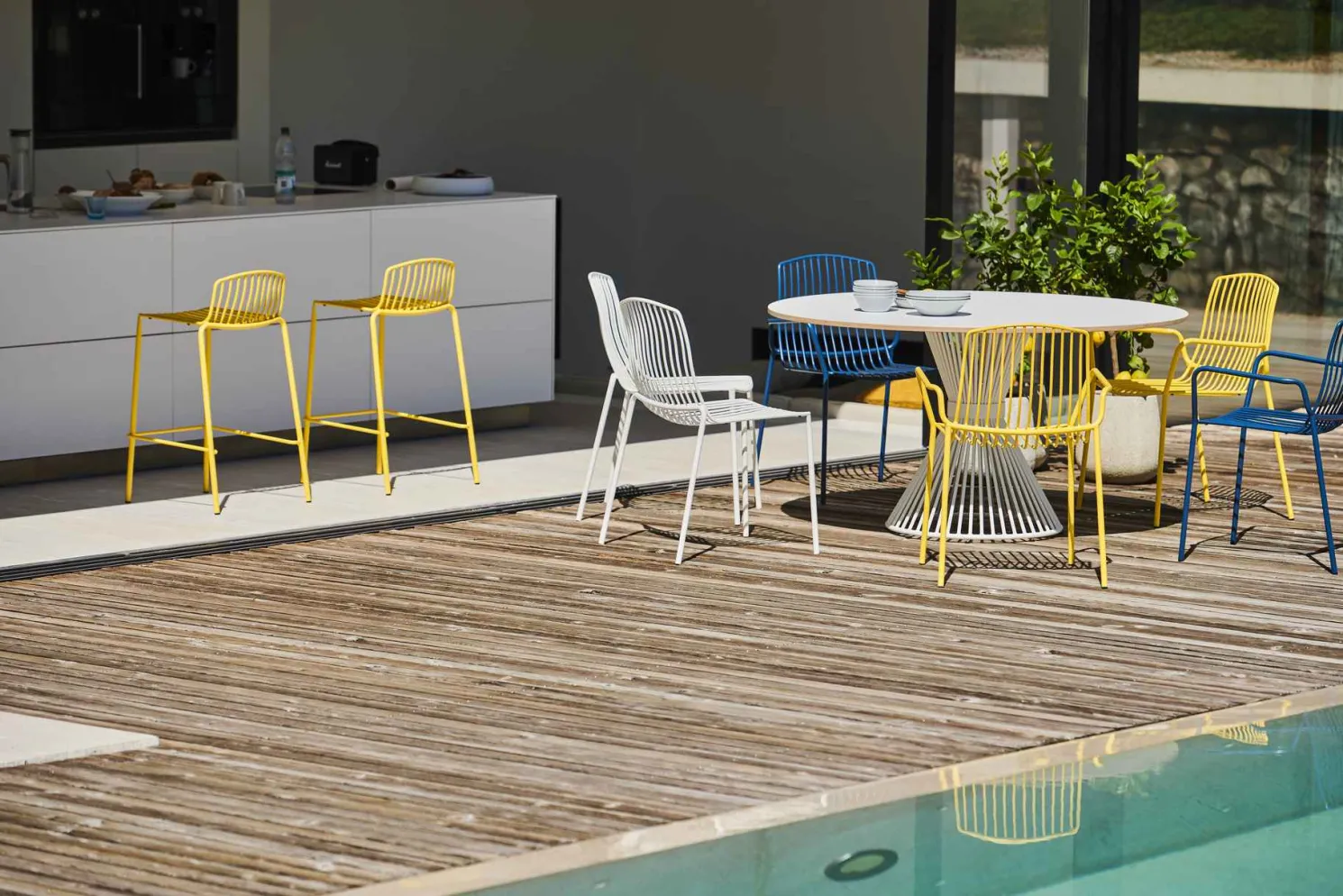 Jan Kurtz Mori Outdoor Stuhl aus Stahl gelb ohne Armlehnen