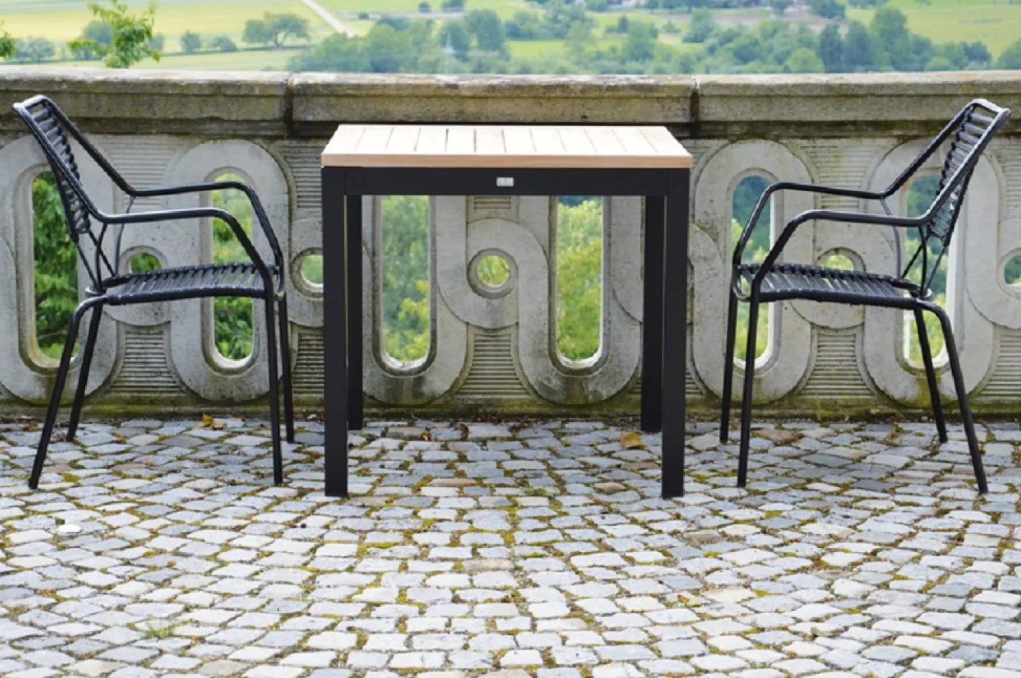 Jan Kurtz Outdoor Tisch Quadrat Teak / weiß 80x50