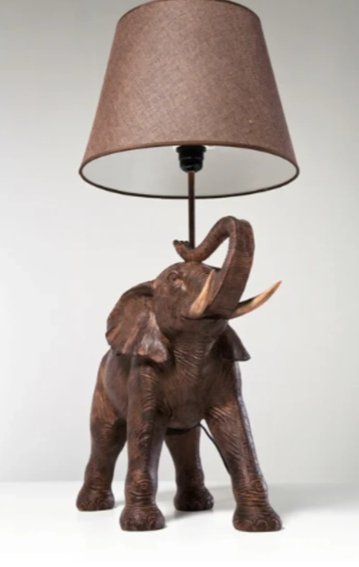 Kare Tischleuchte Elefant Safari 74 cm