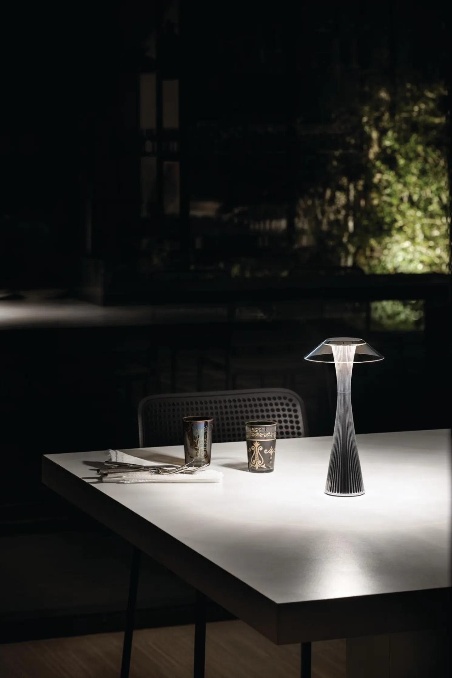 Kartell Space Akku-Tischleuchte verchromt