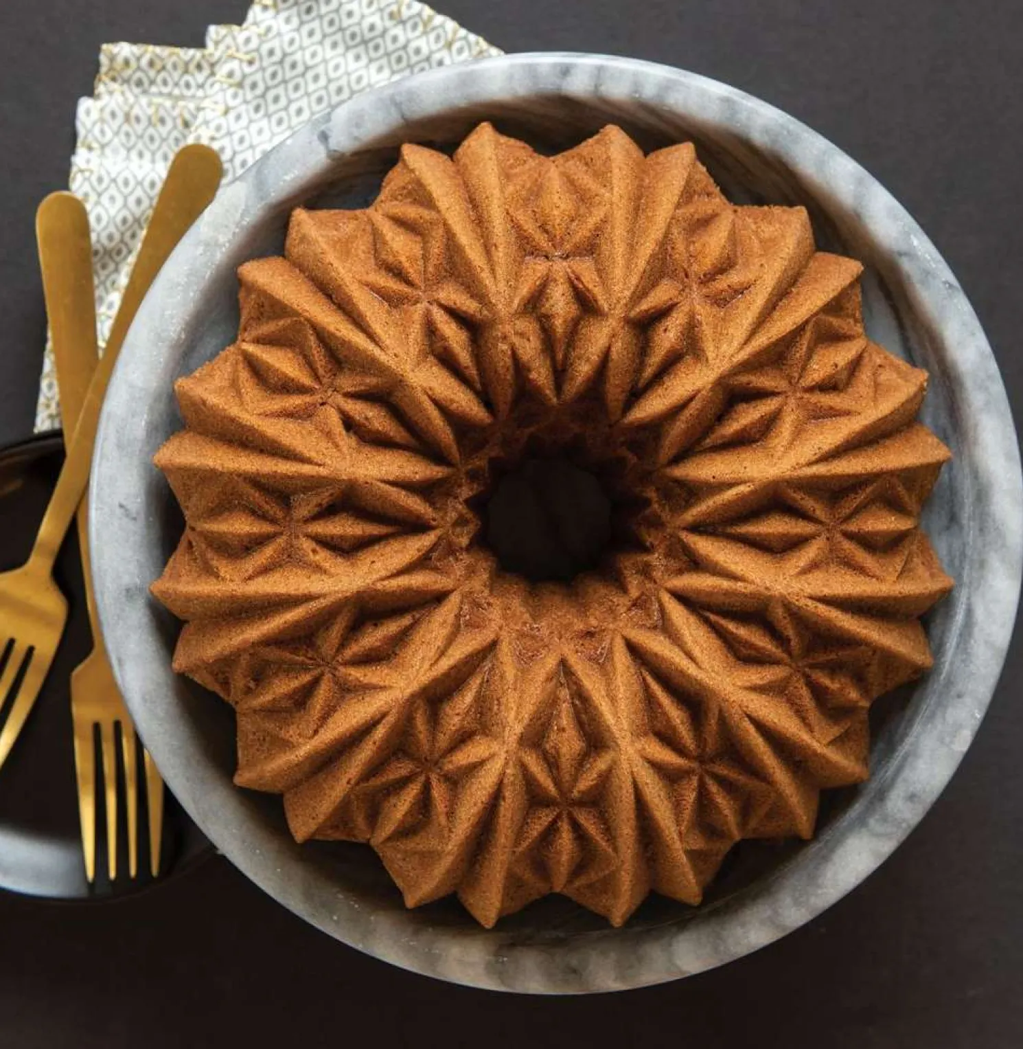Nordic Ware Backform Cut Crystal Bundt