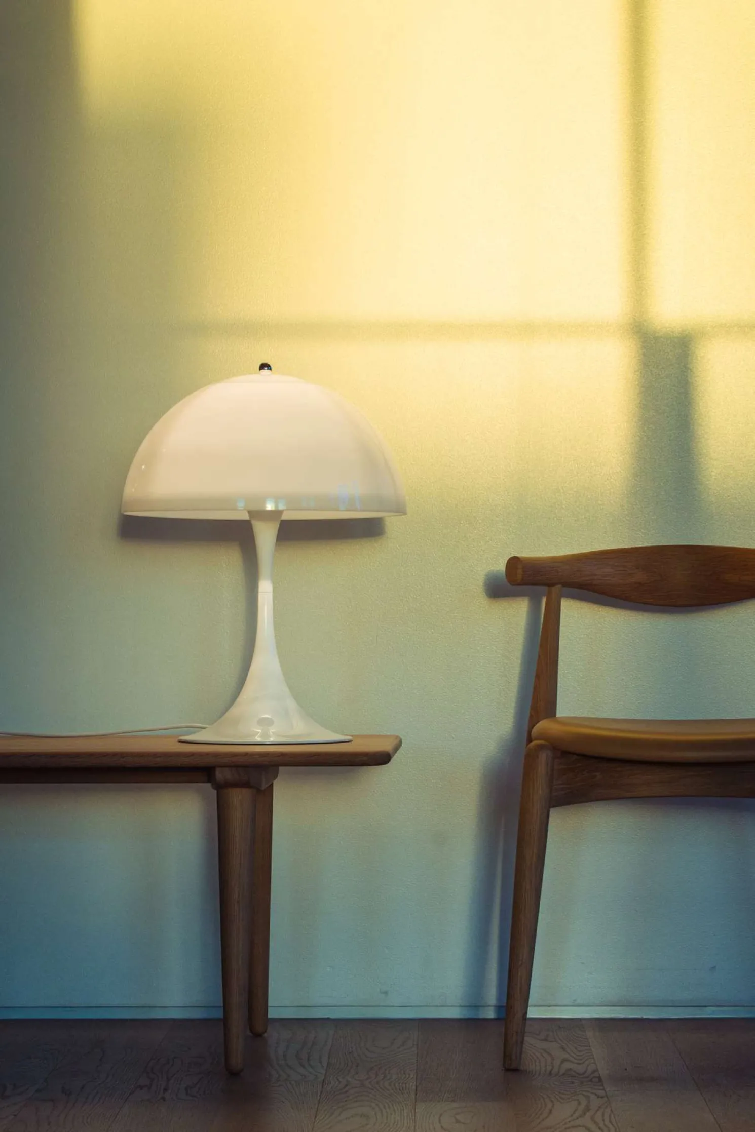 Louis Poulsen Panthella 400 Tischleuchte Weiß Opal Acryl