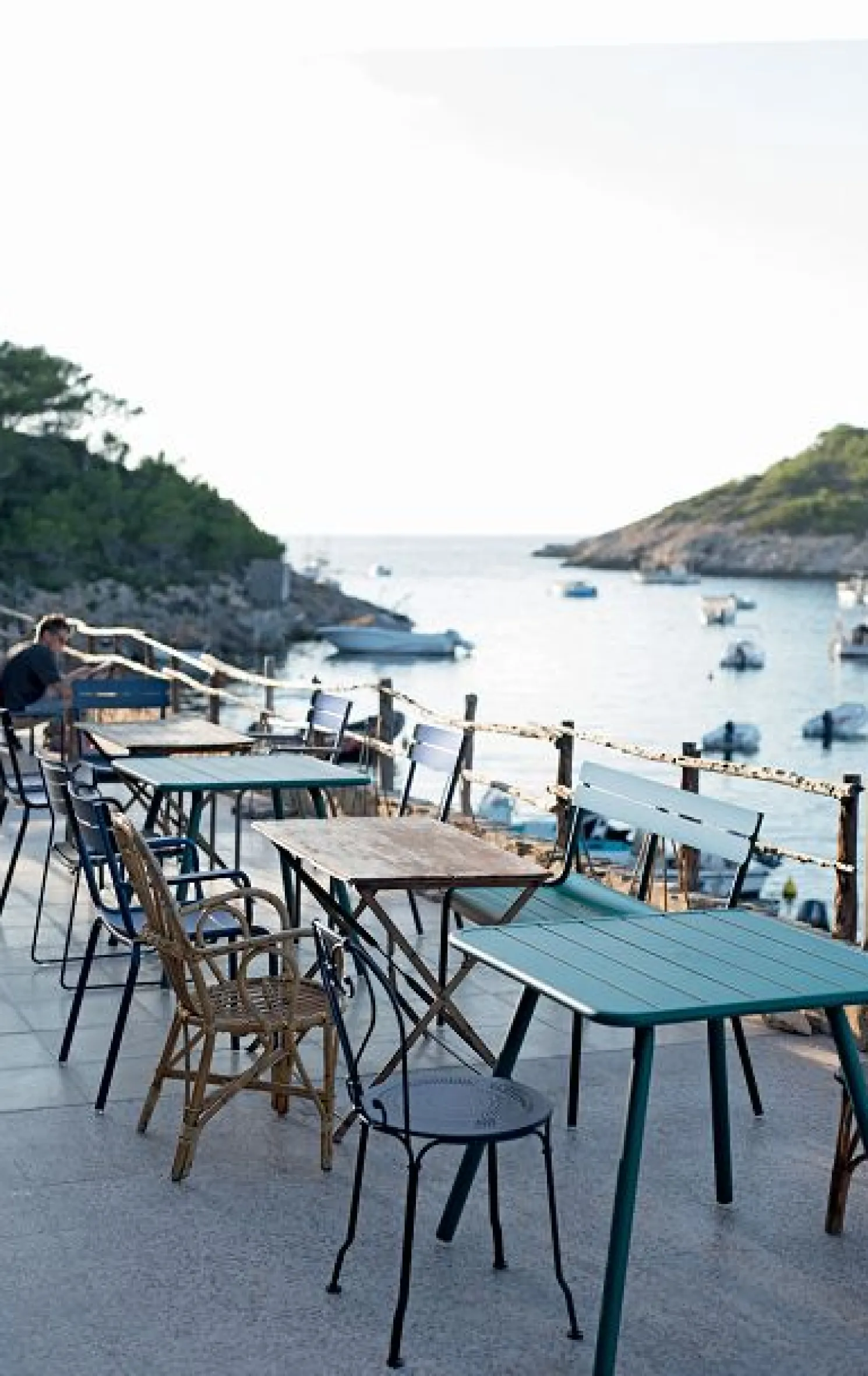 Fermob Luxembourg Tisch 80x80 4-Beine Acapulcoblau