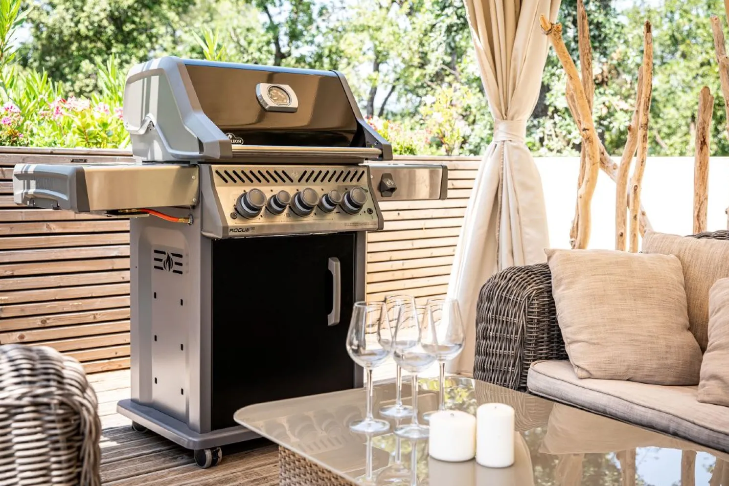 Napoleon Gasgrill Special Edition ROGUE® SE 425 RSIB mit Infrarot Seiten- und Rückbrennern