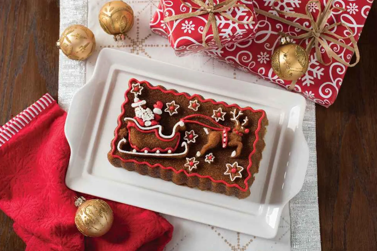 Nordic Ware Weihnachtliche Kuchenform Santa’s Sleigh Loaf Pan