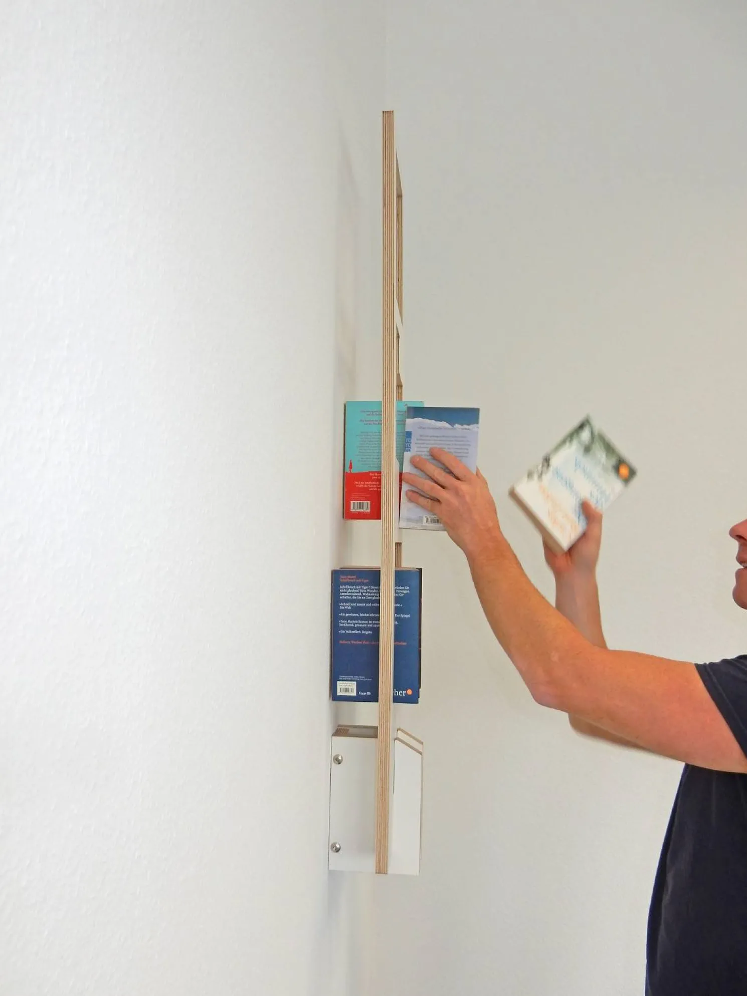 Tojo Lesestoff Bücherregal