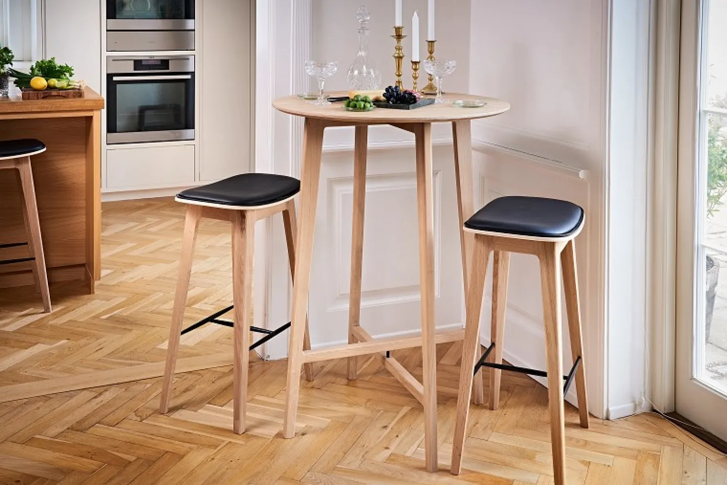 SACKit Nordic Barhocker – Eiche kreuznaht (73cm) Leder Ultra Brandy