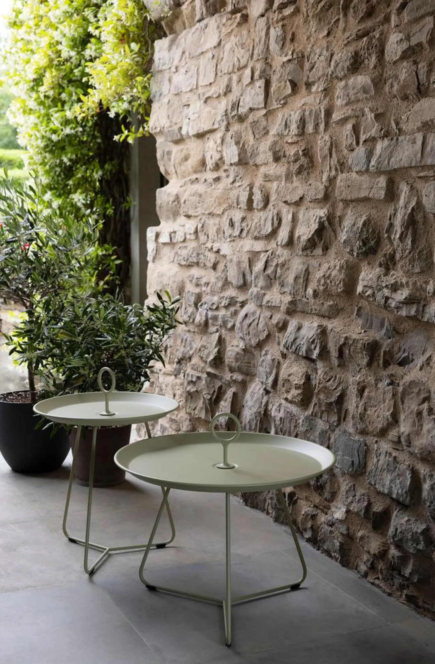 HOUE Outdoor Beistelltisch Eyelet pistaziengrün H:46,5 x D:45 x W:45