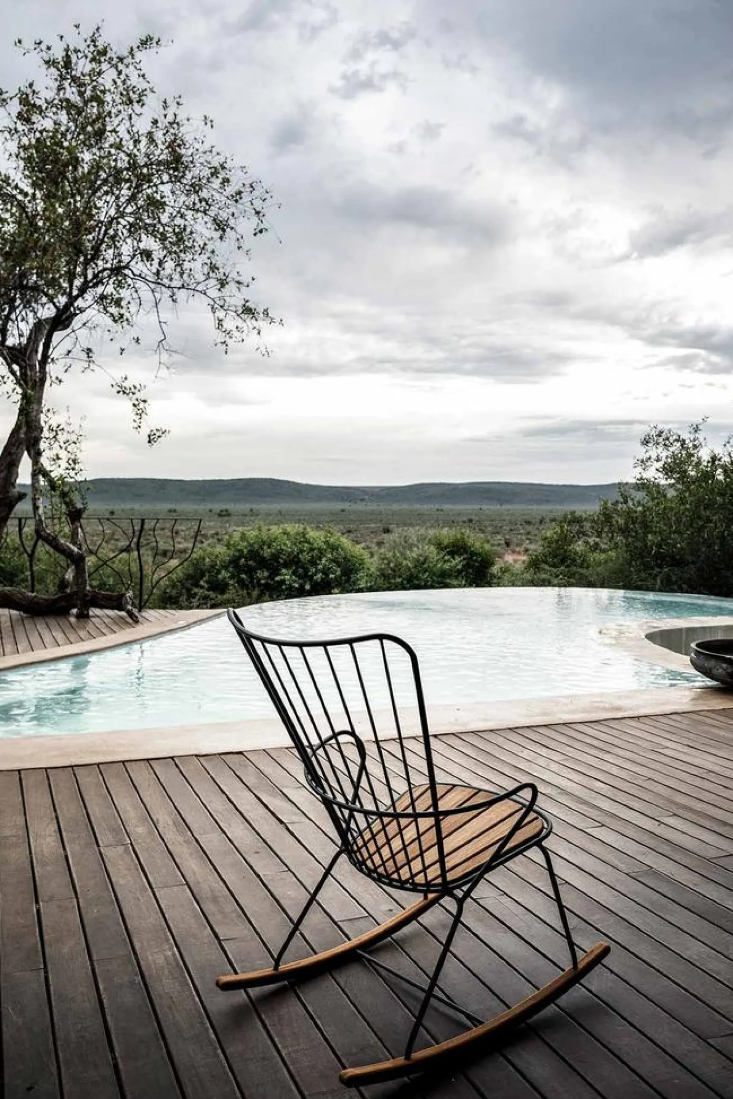 HOUE Outdoor Schaukelstuhl PAON - Outdoor Rocking Chair weiß