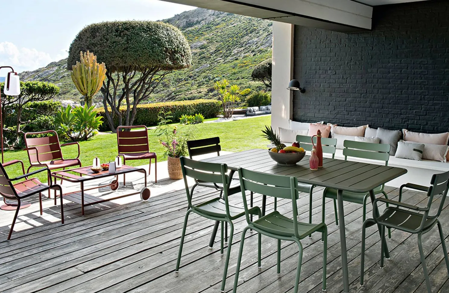 Fermob Luxembourg Sessel stapelbar Lindgrün