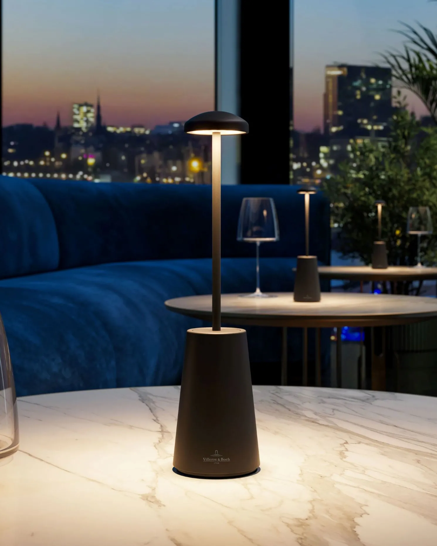 Villeroy & Boch SIENA hochwertige Akku-Tischleuchte mit Sockel weiß