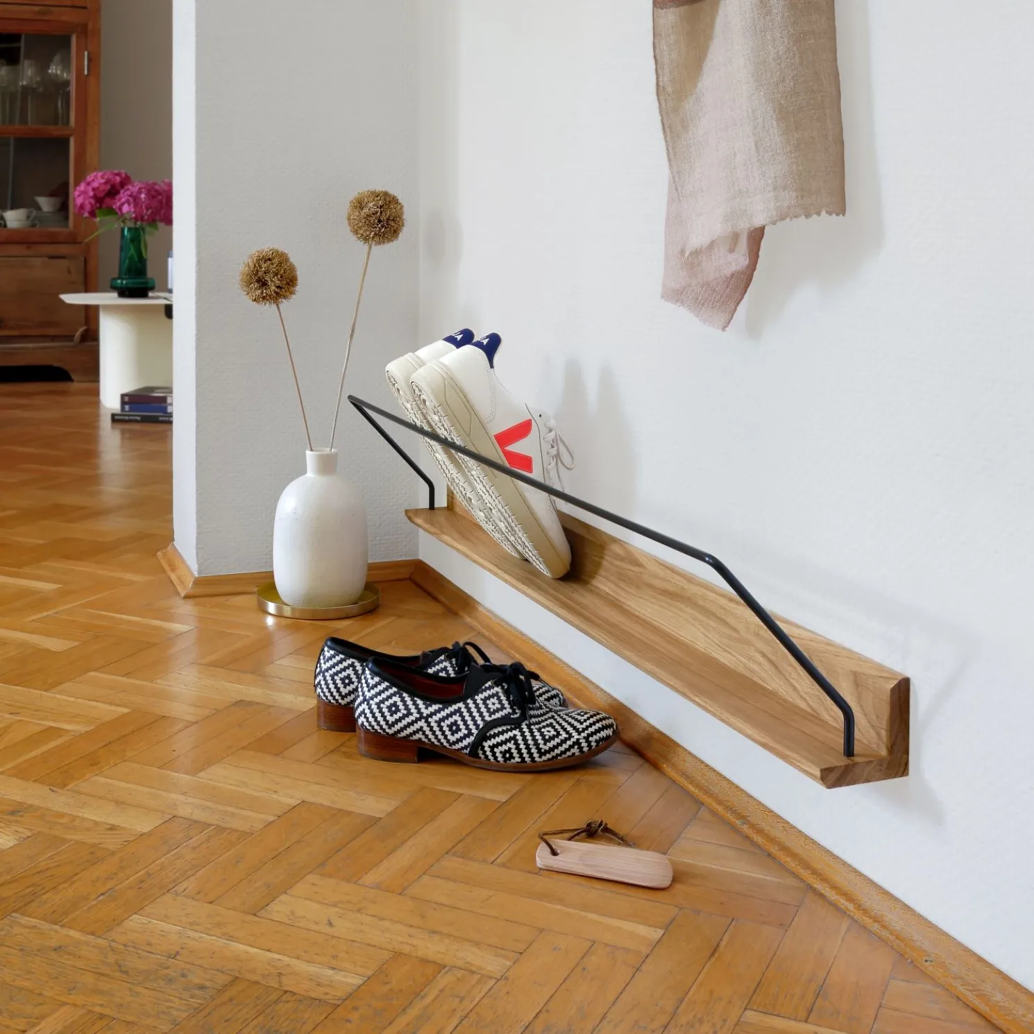 vonbox Hänge-Schuhregal Take 5 - edles Eichenholz