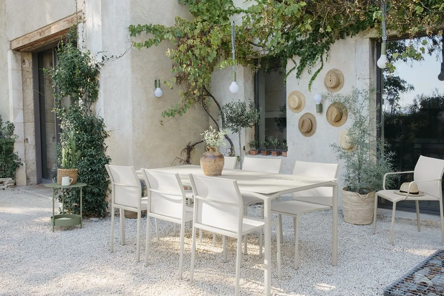 Fermob Calvi Tisch 195x95 Chili