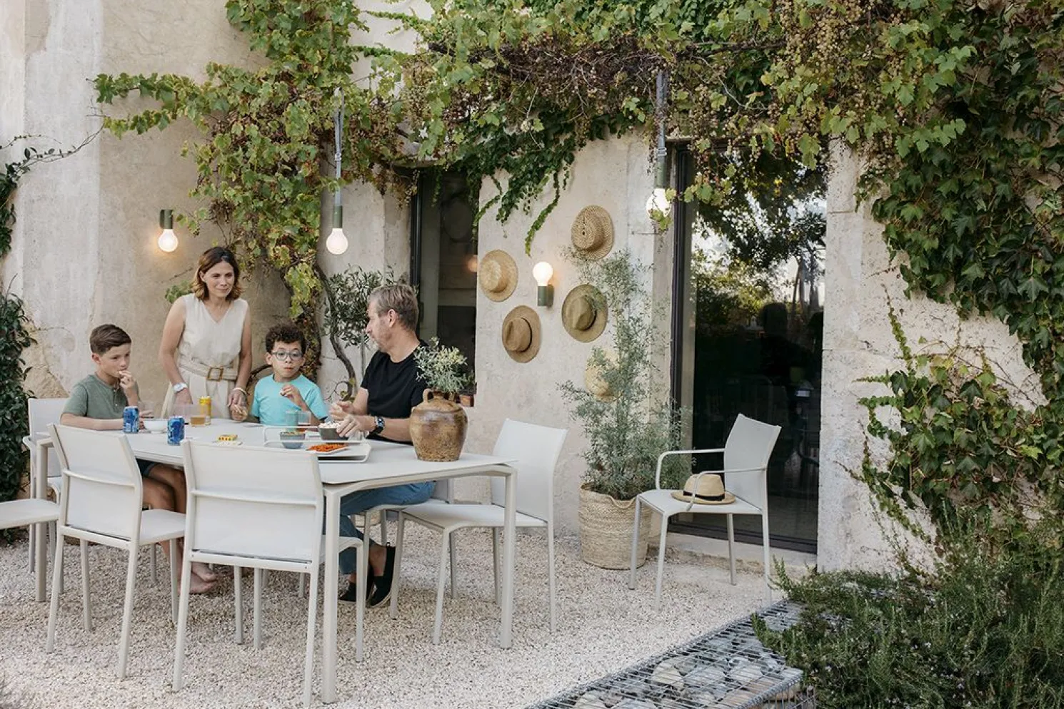 Fermob Calvi Tisch 195x95 Chili