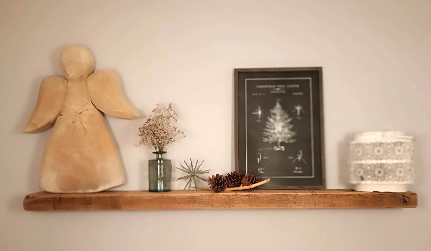 WMG Holz Engel Pappel H 32 cm + Gratiszugabe Stabkerze Elfenbein